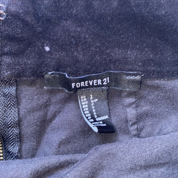 Forever 21 - Picture 2 of 3